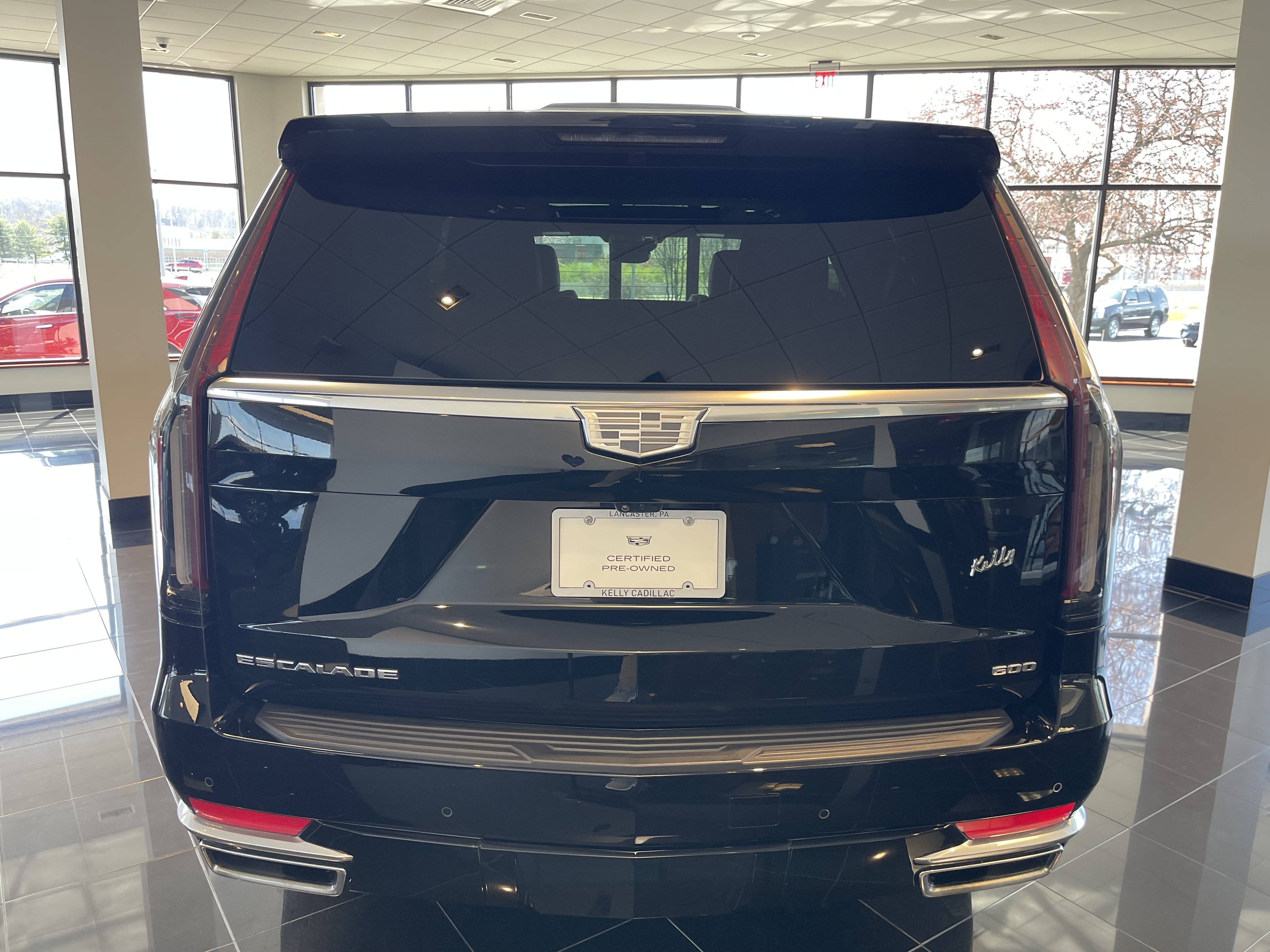 Certified 2023 Cadillac Escalade ESV Premium Luxury w/ LPO, Radiant Package image 5