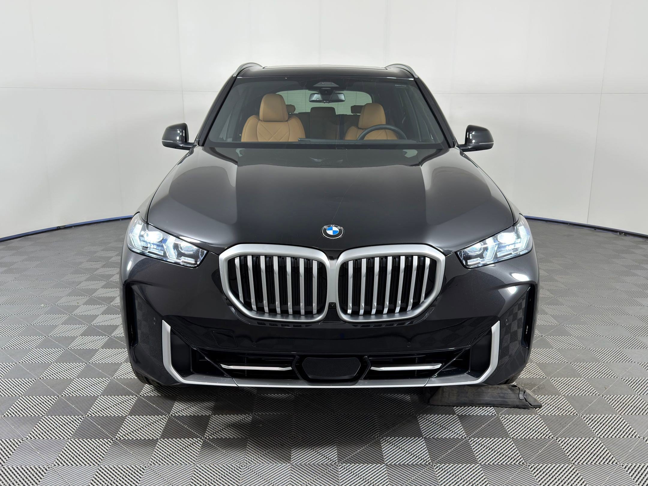 Used 2026 BMW X5 sDrive40i w/ Parking Assistance Package RWD image 5