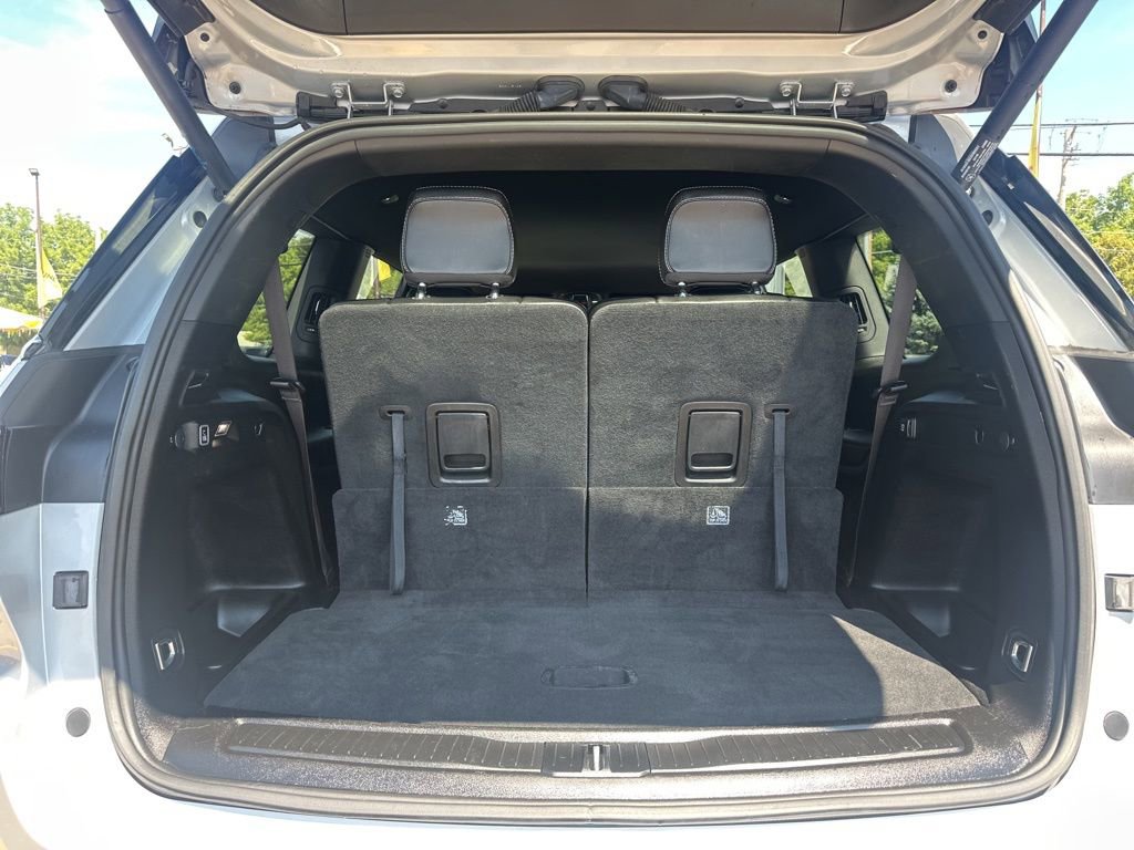 Used 2023 Jeep Grand Cherokee L Laredo image 13