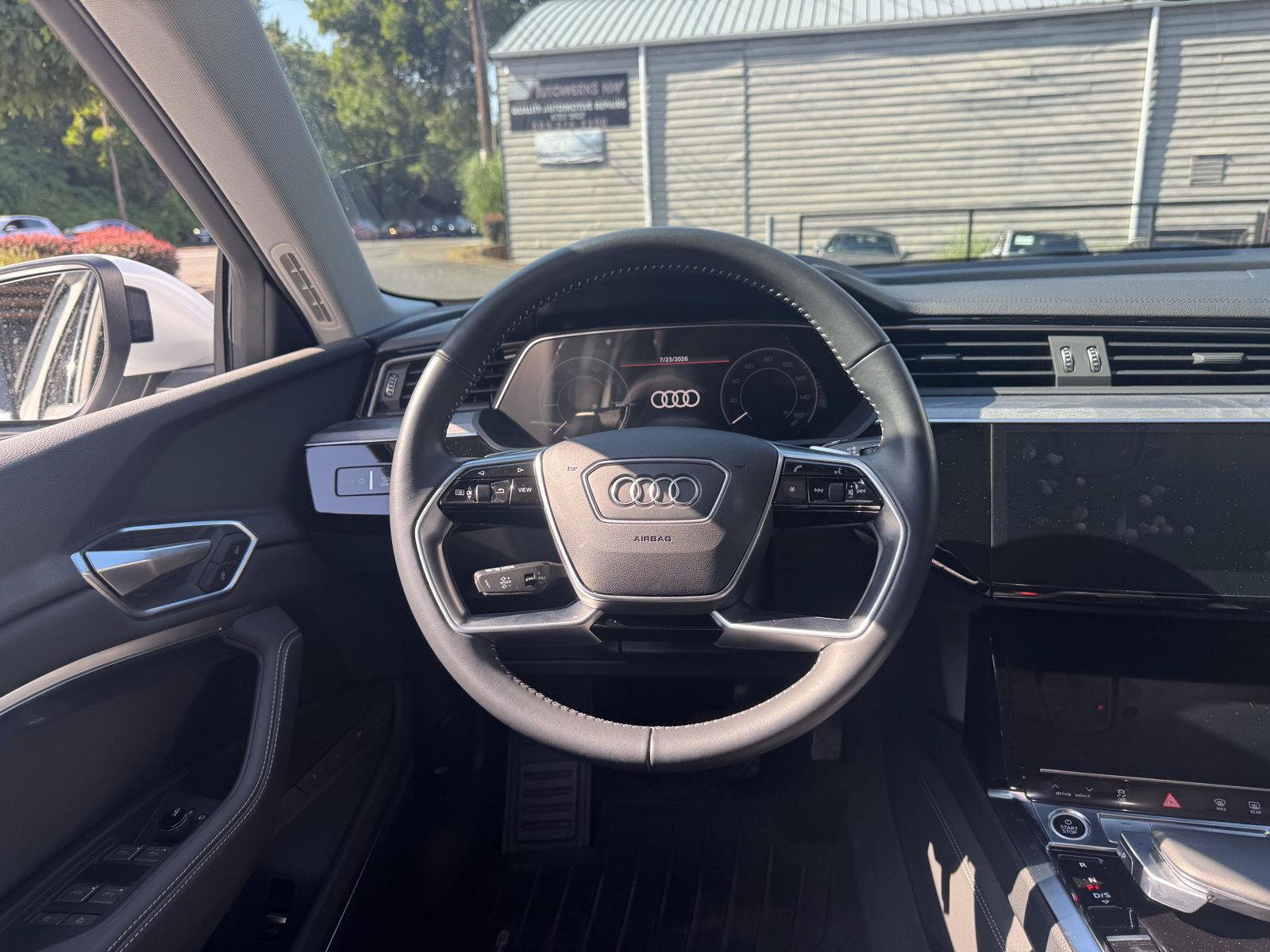 Used 2021 Audi e-tron Premium Plus AWD/4WD image 12