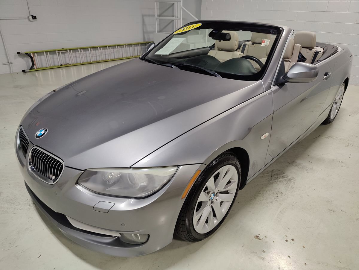 Used 2011 BMW 328i Convertible RWD image 15