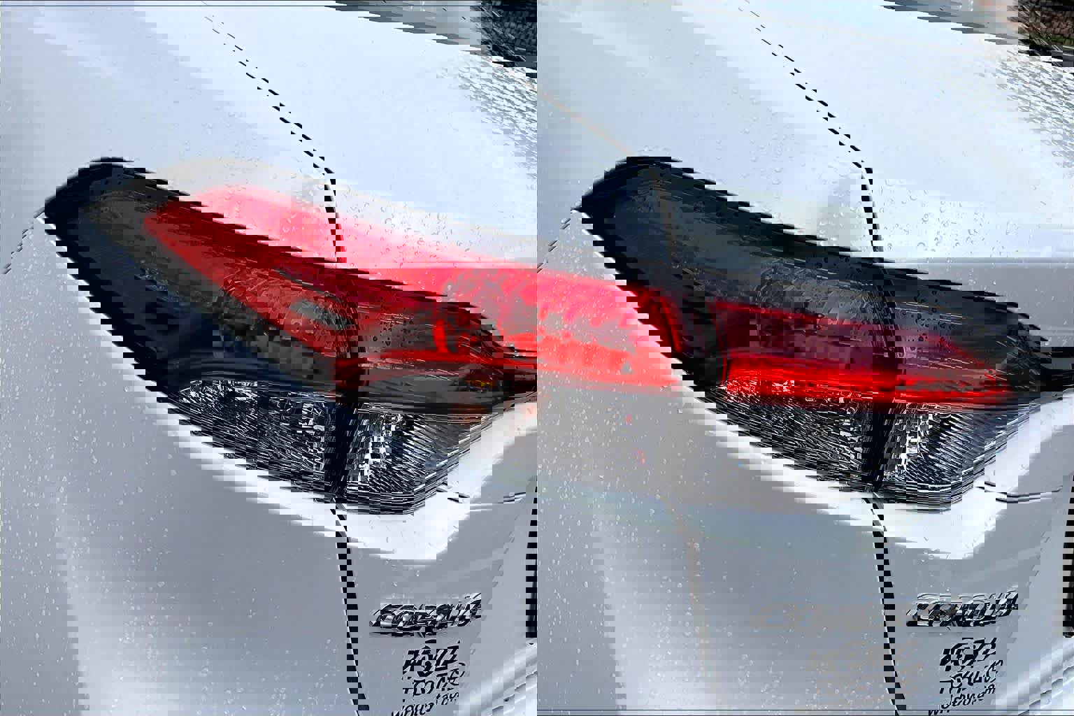 Certified 2025 Toyota Corolla LE image 28