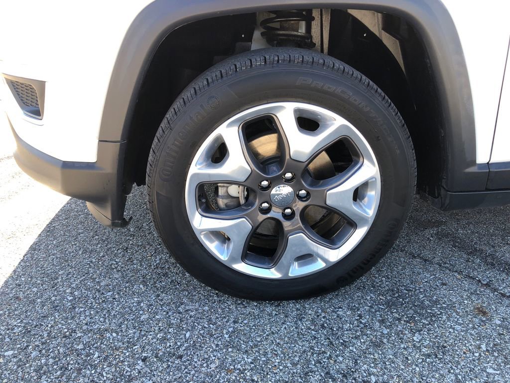 Used 2019 Jeep Compass Limited AWD/4WD image 14