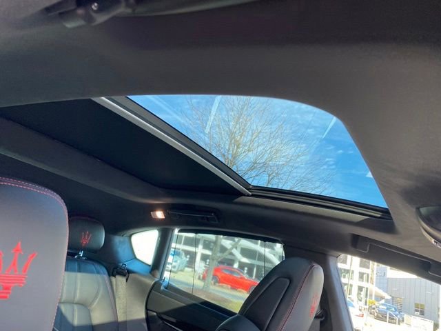 Used 2024 Maserati Levante Modena Ultima image 41