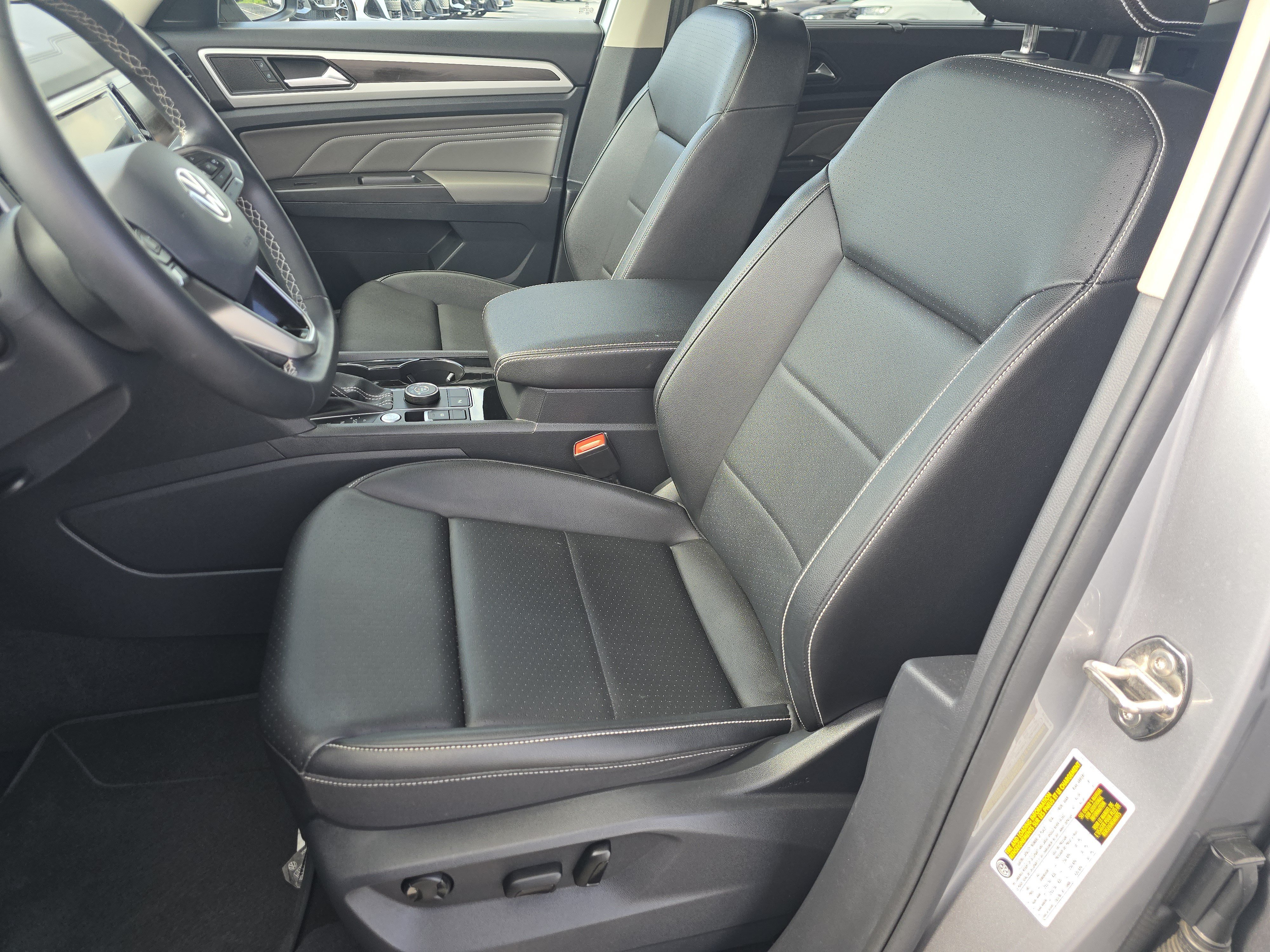 Certified 2023 Volkswagen Atlas SE w/ Black Wheel Package AWD/4WD image 20