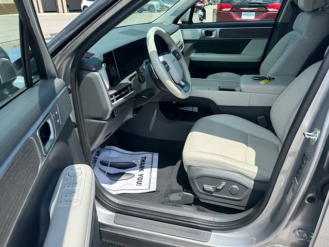 Used 2024 Hyundai Santa Fe Limited AWD/4WD image 13