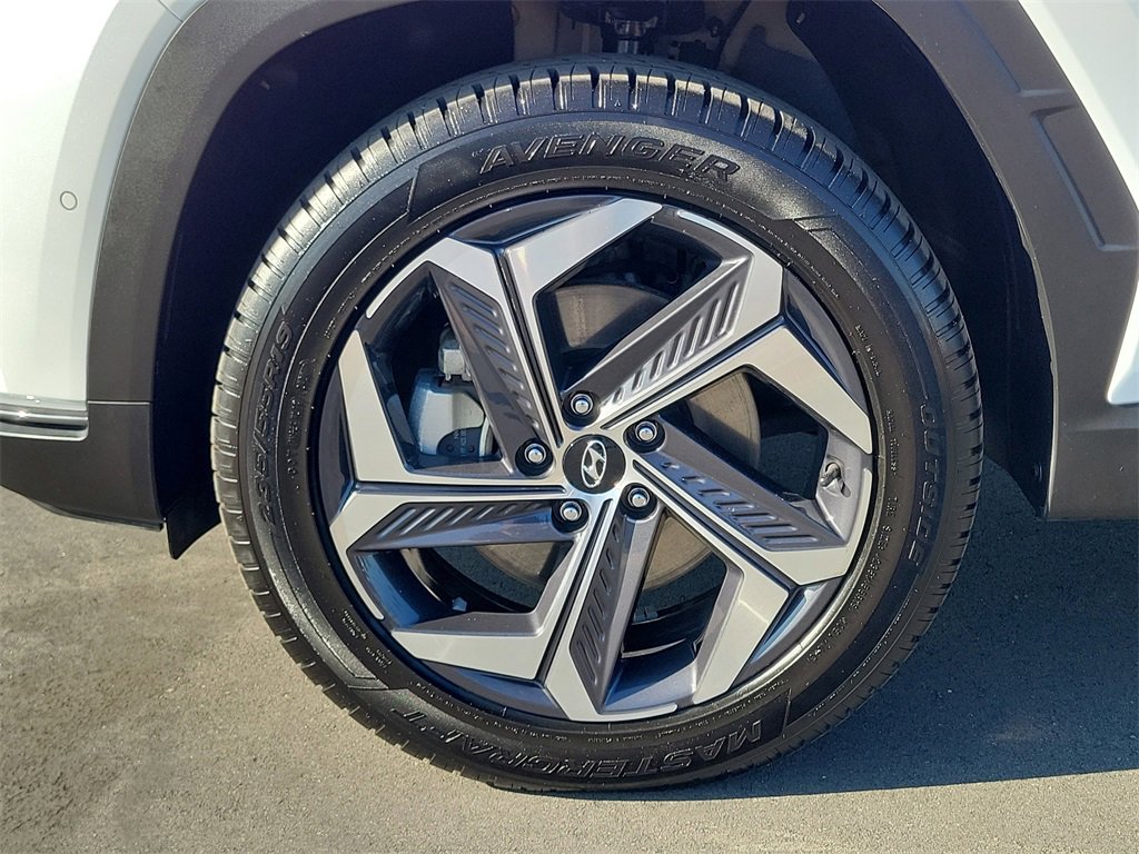 Used 2024 Hyundai Tucson Limited image 28