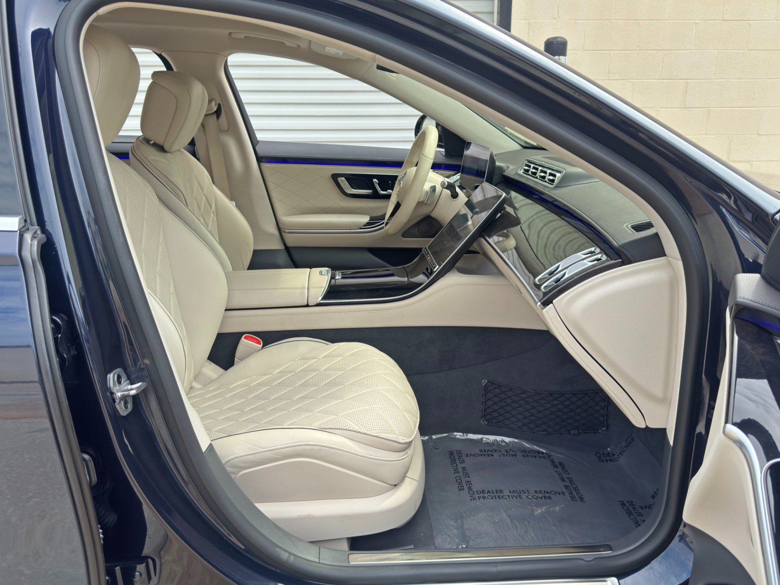 Used 2022 Mercedes-Benz S 580 4MATIC Sedan w/ AMG Line Package image 16