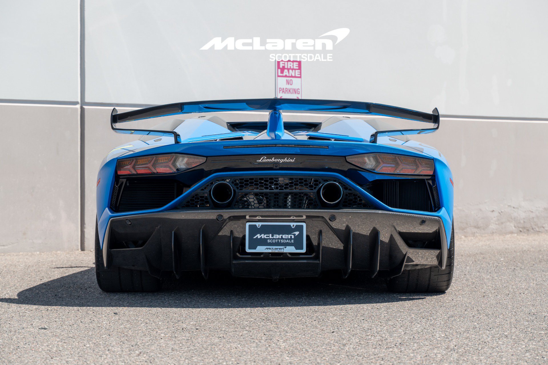 Used 2021 Lamborghini Aventador SVJ AWD/4WD image 6
