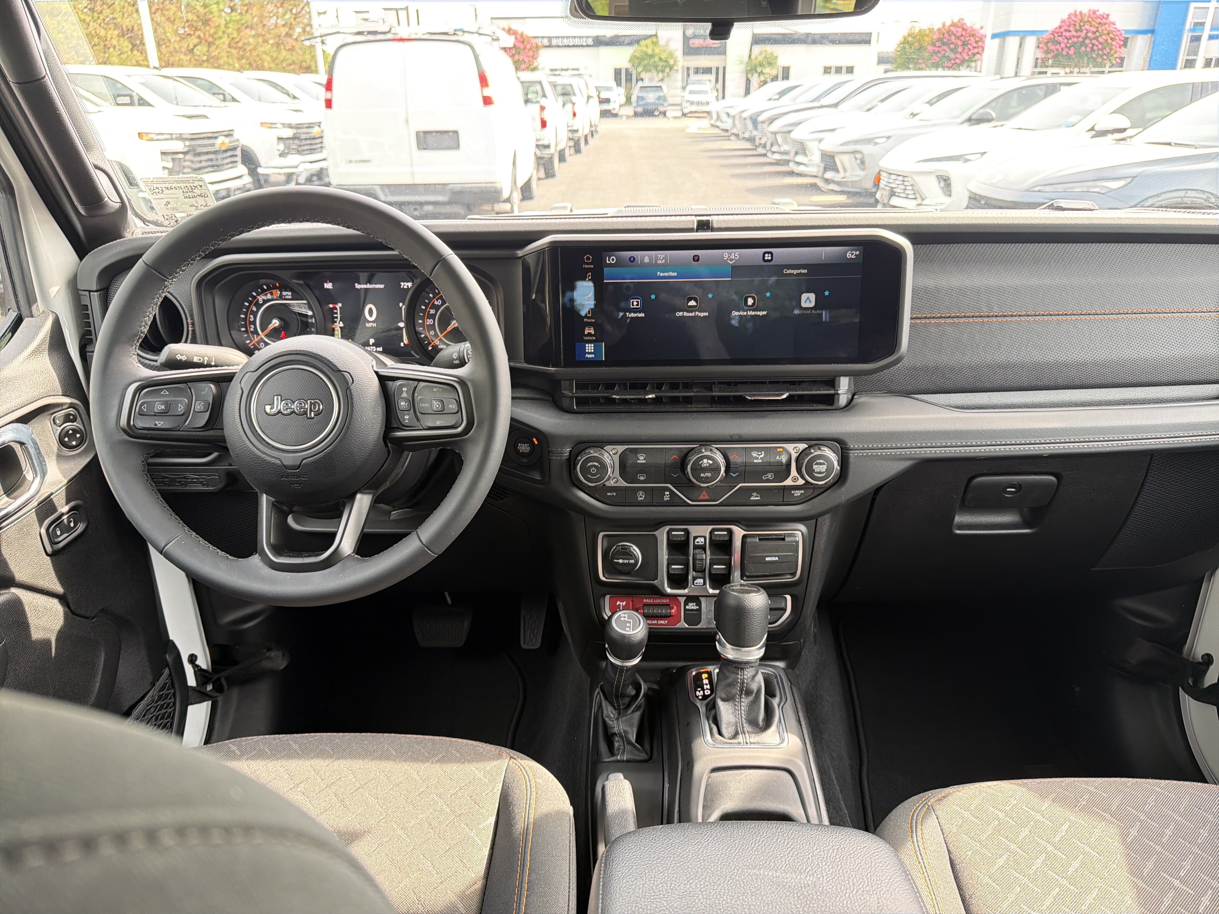 Used 2026 Jeep Gladiator Mojave AWD/4WD image 30