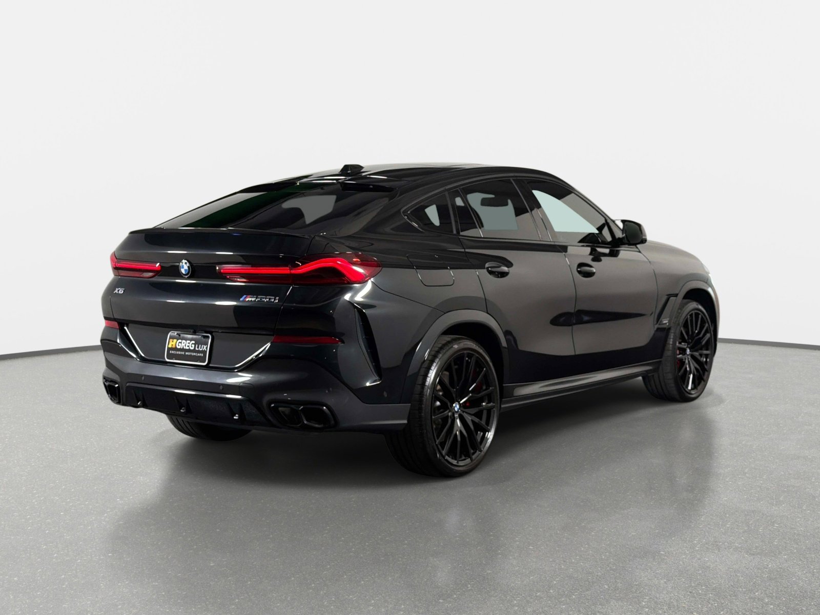 Used 2024 BMW X6 M60i AWD/4WD image 3