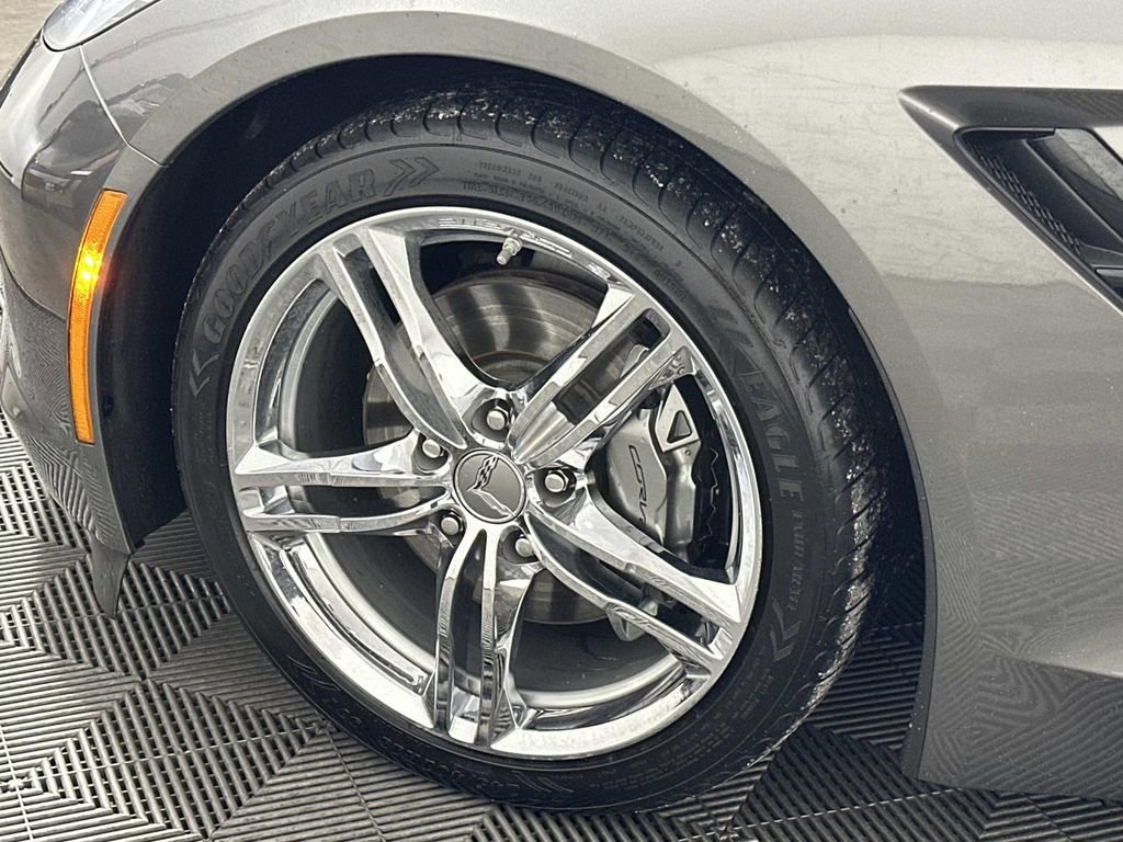 Used 2016 Chevrolet Corvette Stingray Coupe w/ Battery Protection Package image 40