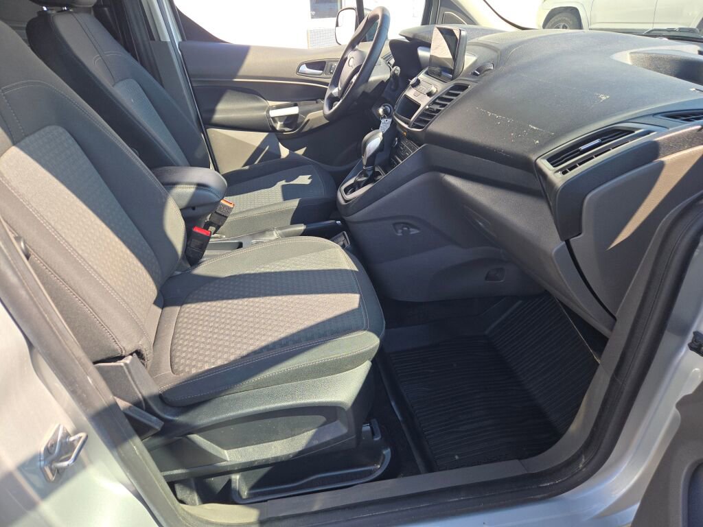 Used 2023 Ford Transit Connect XLT image 7