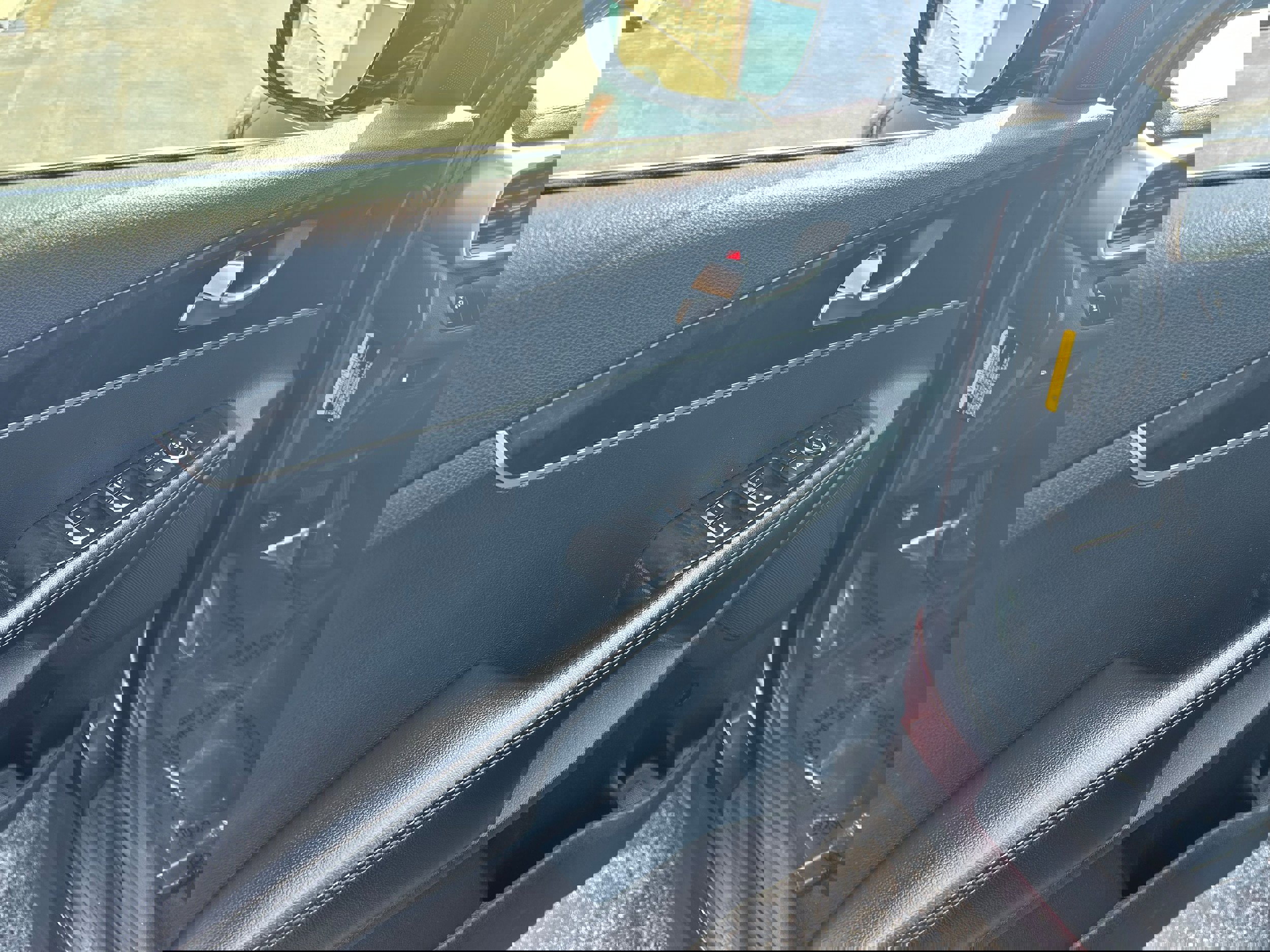 Used 2016 Kia Sorento LX w/ LX Convenience Package image 8