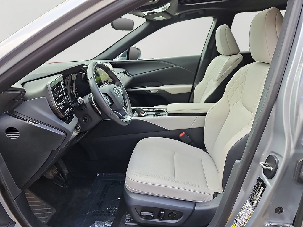 Used 2024 Lexus RX 350 Premium w/ Accessory Package (Z1) AWD/4WD image 15