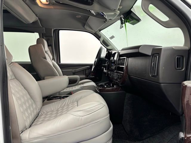 New 2026 GMC Savana 2500 image 22