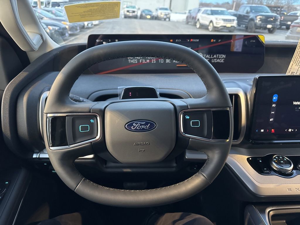 New 2025 Ford Expedition Active image 15