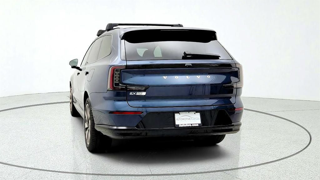 Used 2025 Volvo EX90 Ultra AWD/4WD image 6