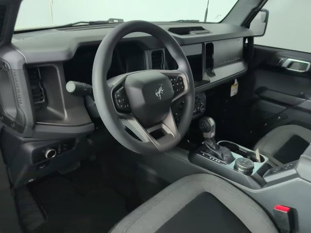 New 2025 Ford Bronco 4-Door image 9