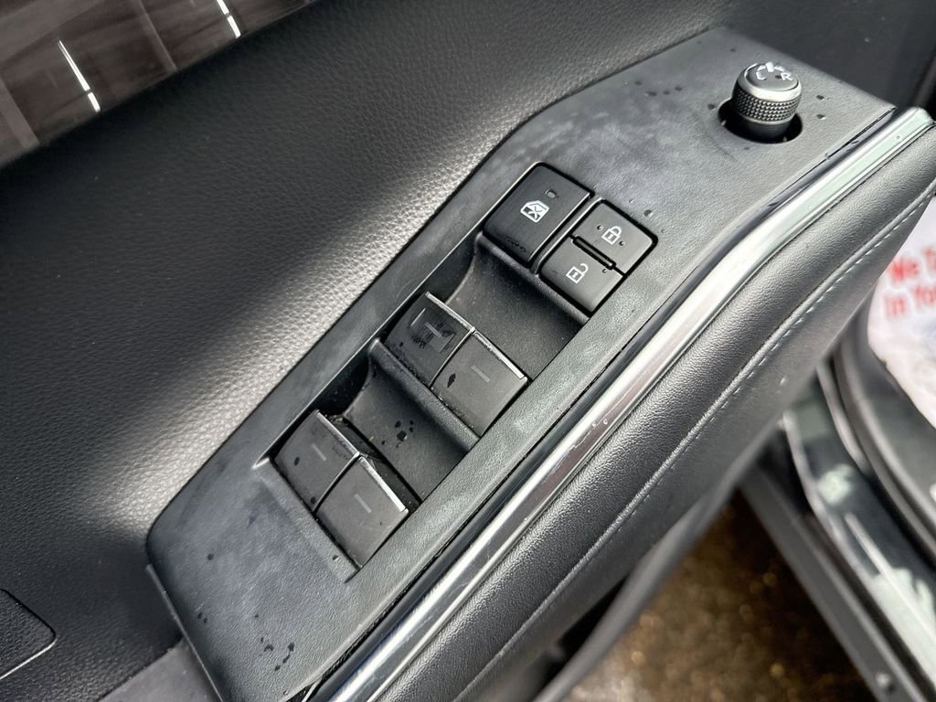 Used 2021 Toyota Highlander Platinum image 13