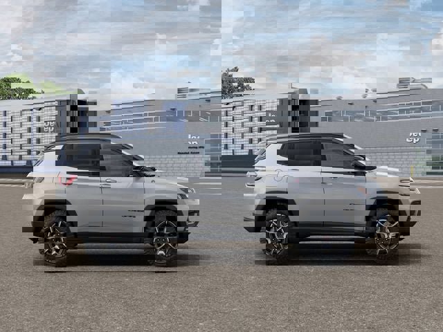 New 2026 Jeep Compass Trailhawk image 9