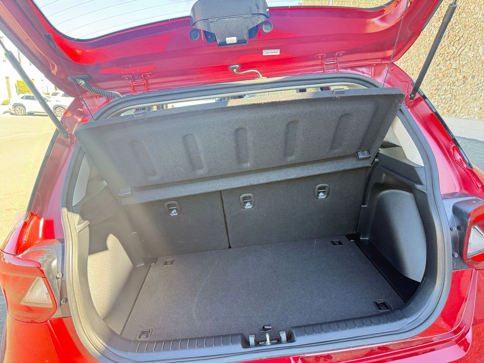 Used 2025 Hyundai Venue SEL image 33