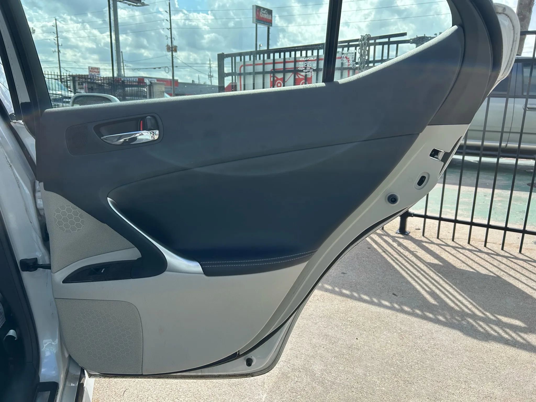 Used 2009 Lexus IS 250 AWD image 16