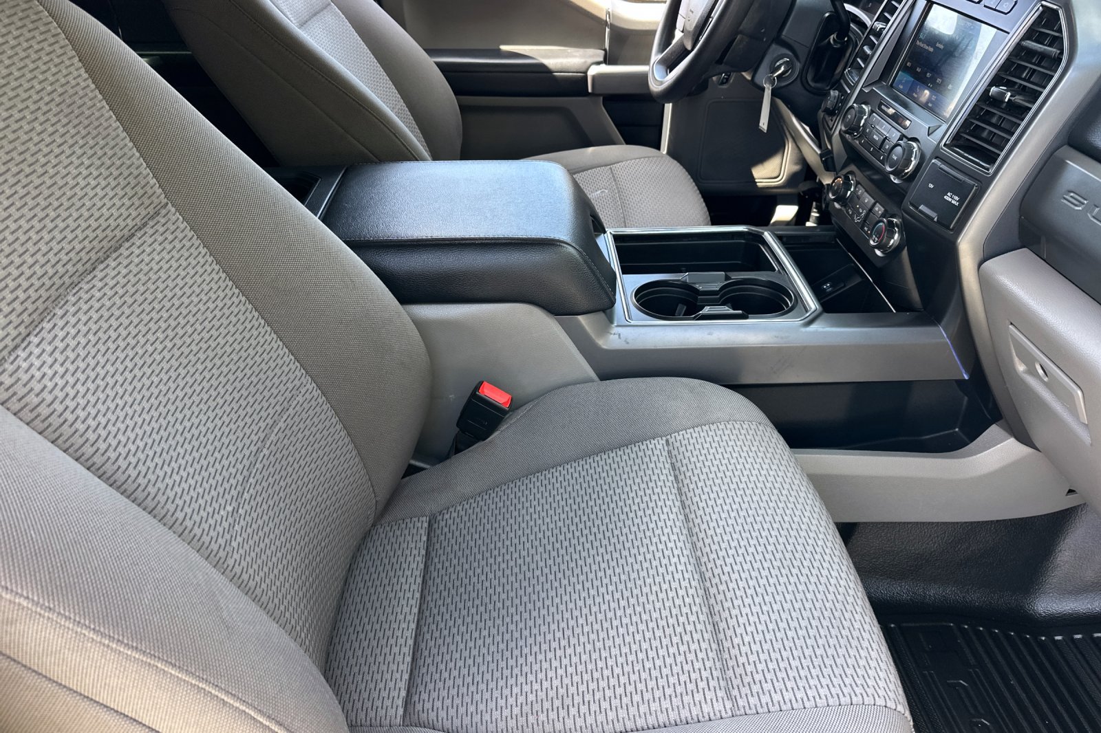 Used 2022 Ford F250 XLT w/ Black Appearance Package AWD/4WD image 12