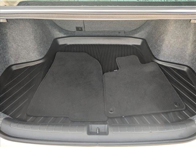 Used 2020 Honda Accord Touring image 6