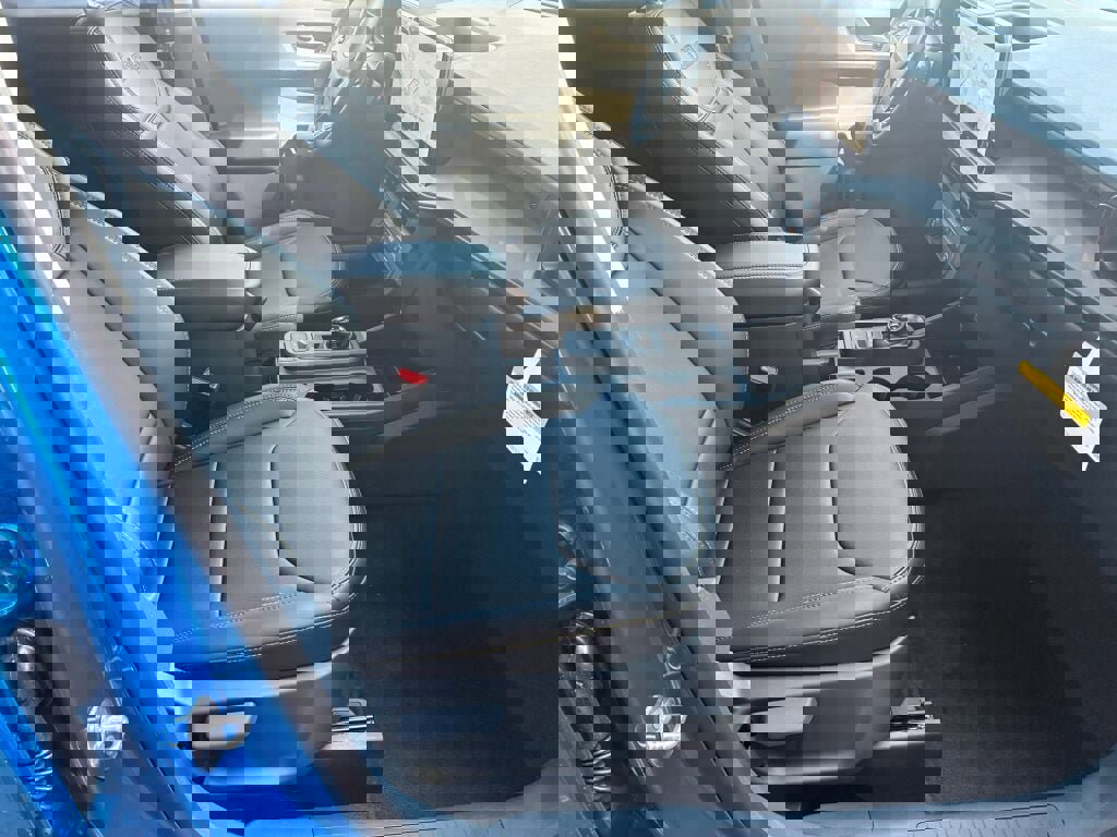 New 2025 Ford Maverick Lobo image 15