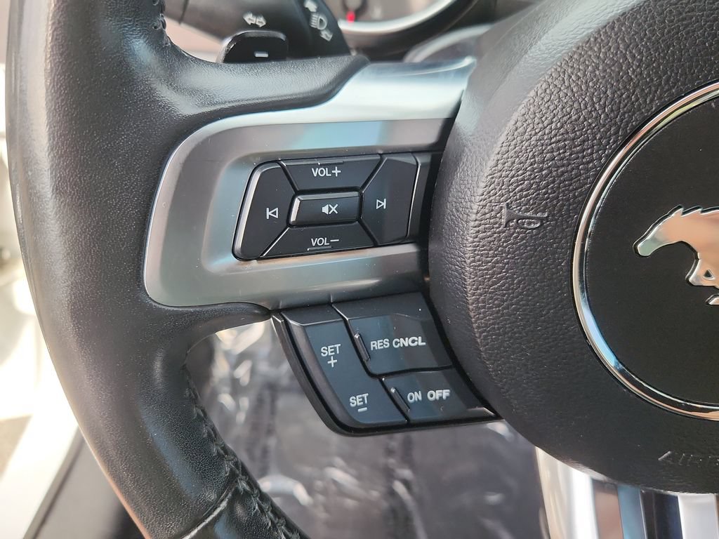 Used 2020 Ford Mustang Premium RWD image 20