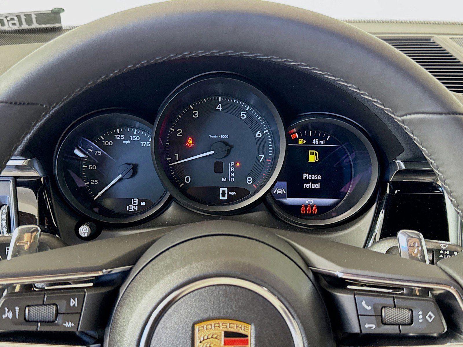 Certified 2025 Porsche Macan AWD/4WD image 15