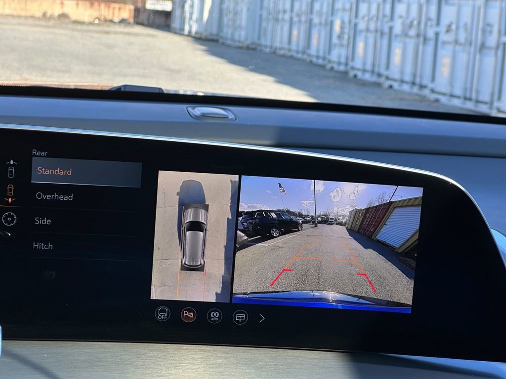 Used 2026 Cadillac Vistiq Sport w/ LPO, Floor Liner Package image 17