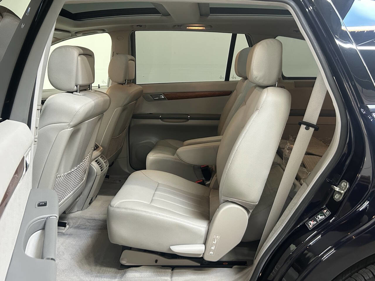 Used 2006 Mercedes-Benz R 350 4MATIC image 26