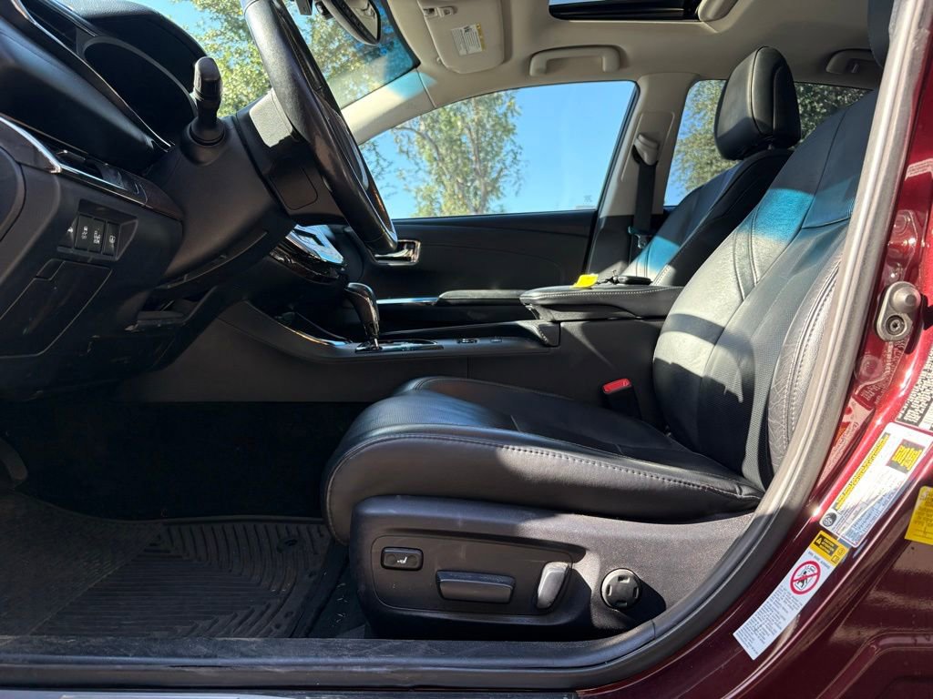 Used 2014 Toyota Avalon Limited FWD image 8