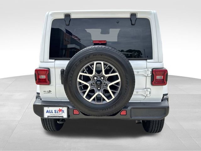 Used 2024 Jeep Wrangler Unlimited Sahara AWD/4WD image 8