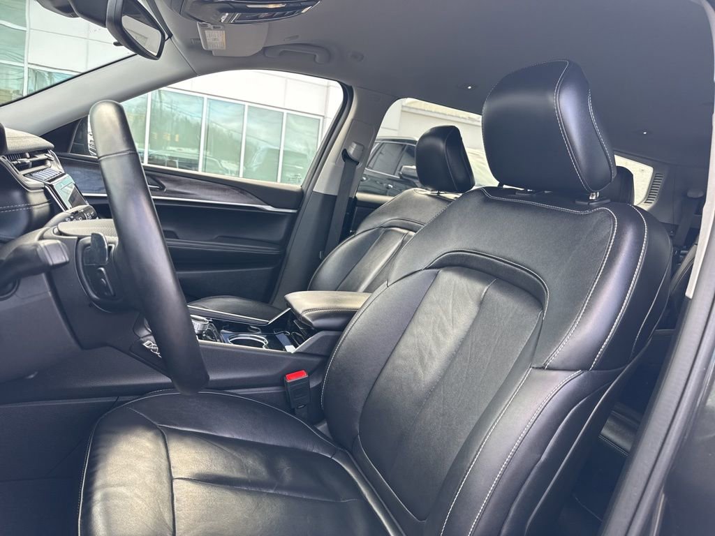 Used 2022 Jeep Grand Cherokee L Limited image 15