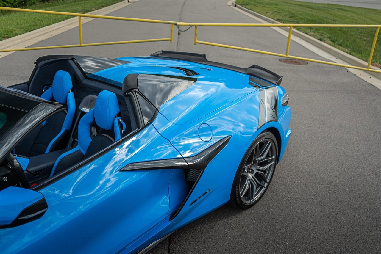Used 2023 Chevrolet Corvette Z06 w/ Stealth Interior Trim Package RWD image 99