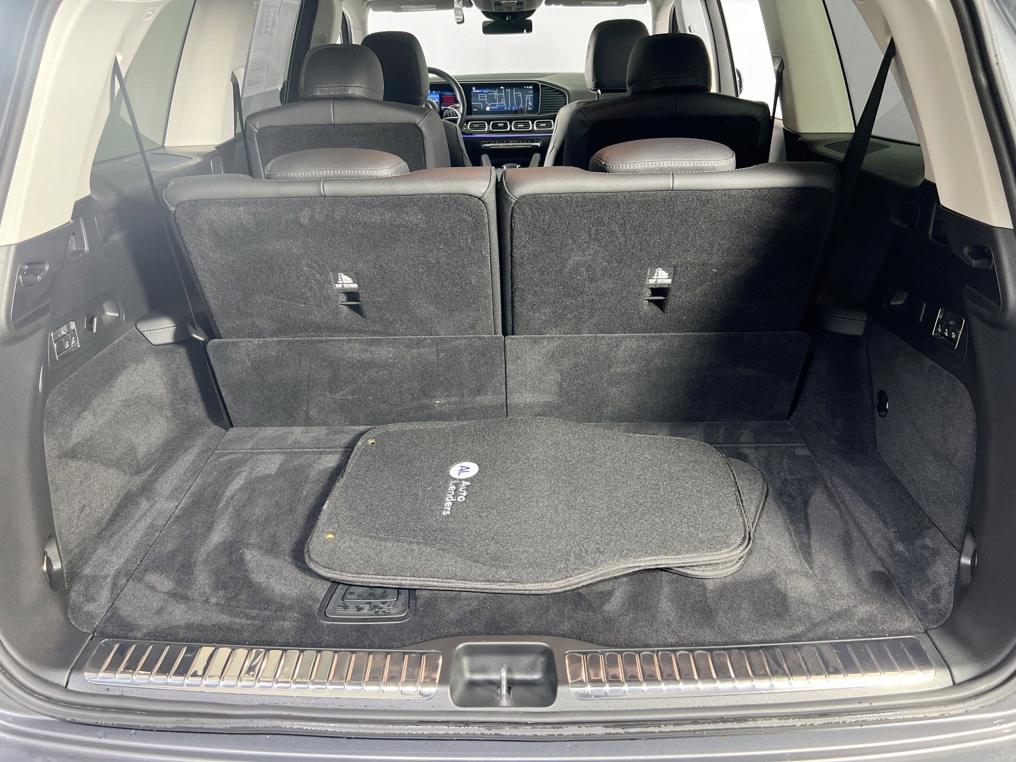 Used 2024 Mercedes-Benz GLS 450 4MATIC image 28