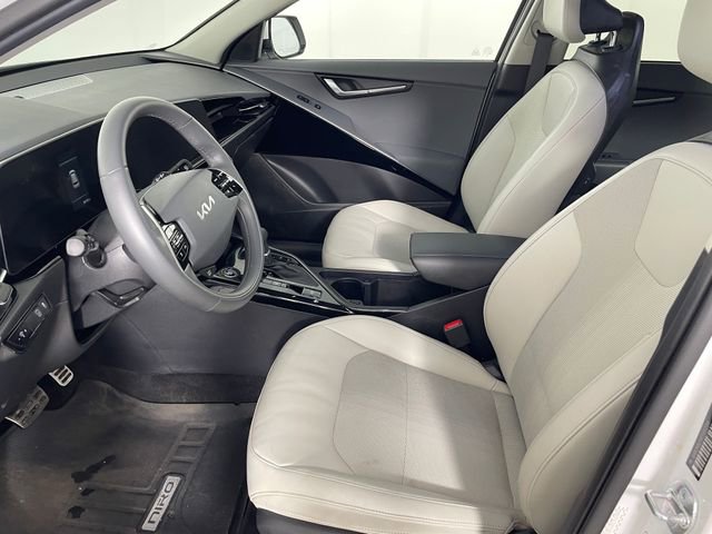 Certified 2023 Kia Niro EX Touring image 2
