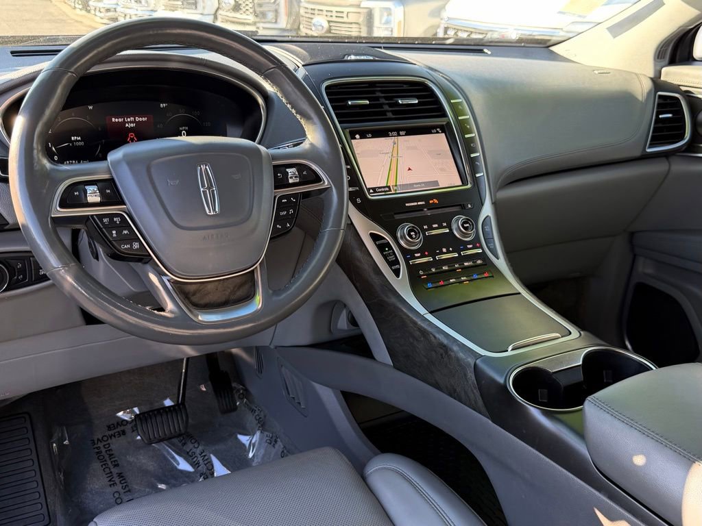 Used 2019 Lincoln Nautilus Reserve image 28