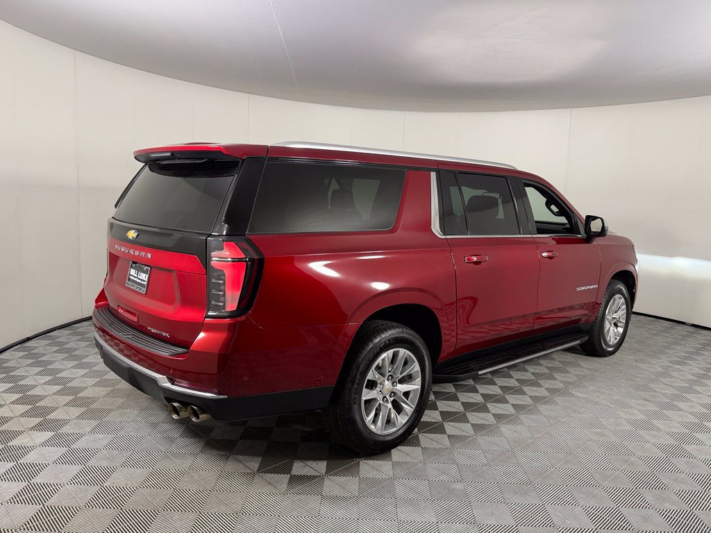 Used 2025 Chevrolet Suburban Premier AWD/4WD image 8