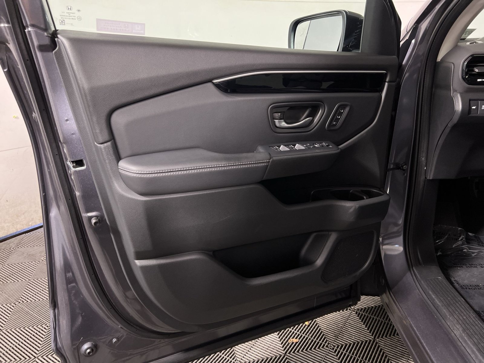 Used 2023 Honda Pilot EX-L image 12