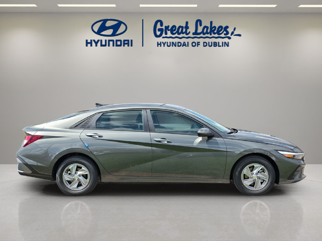 New 2026 Hyundai Elantra SE w/ Cargo Package FWD image 6
