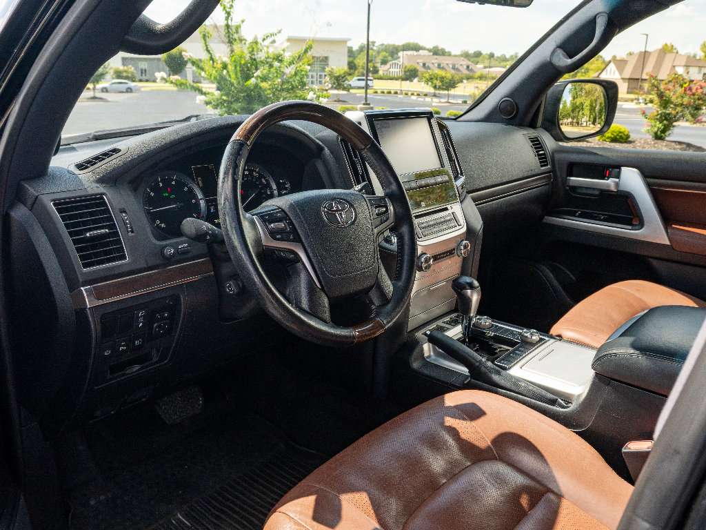 Used 2020 Toyota Land Cruiser AWD/4WD image 11