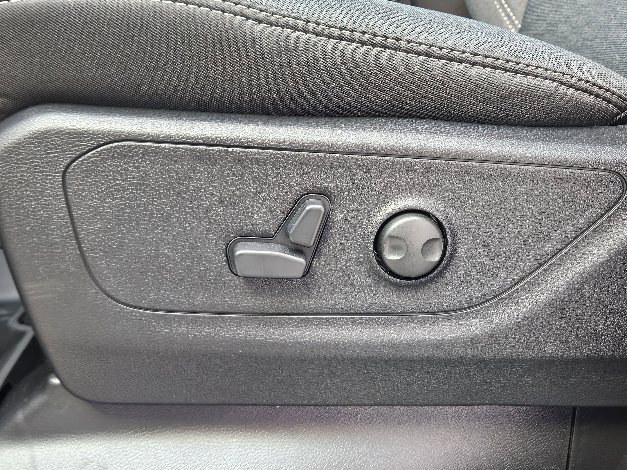 New 2026 RAM 1500 Big Horn AWD/4WD image 18