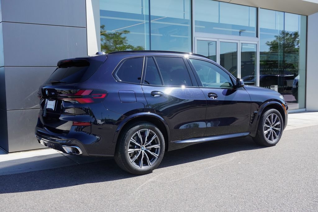Used 2026 BMW X5 xDrive40i AWD/4WD image 4