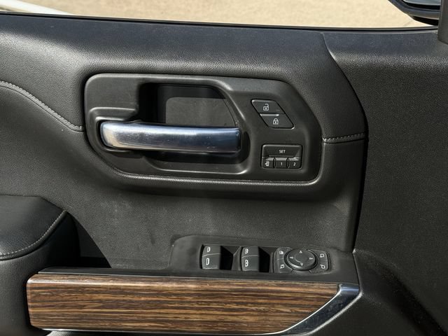 Used 2020 Chevrolet Silverado 1500 High Country w/ Technology Package AWD/4WD image 21