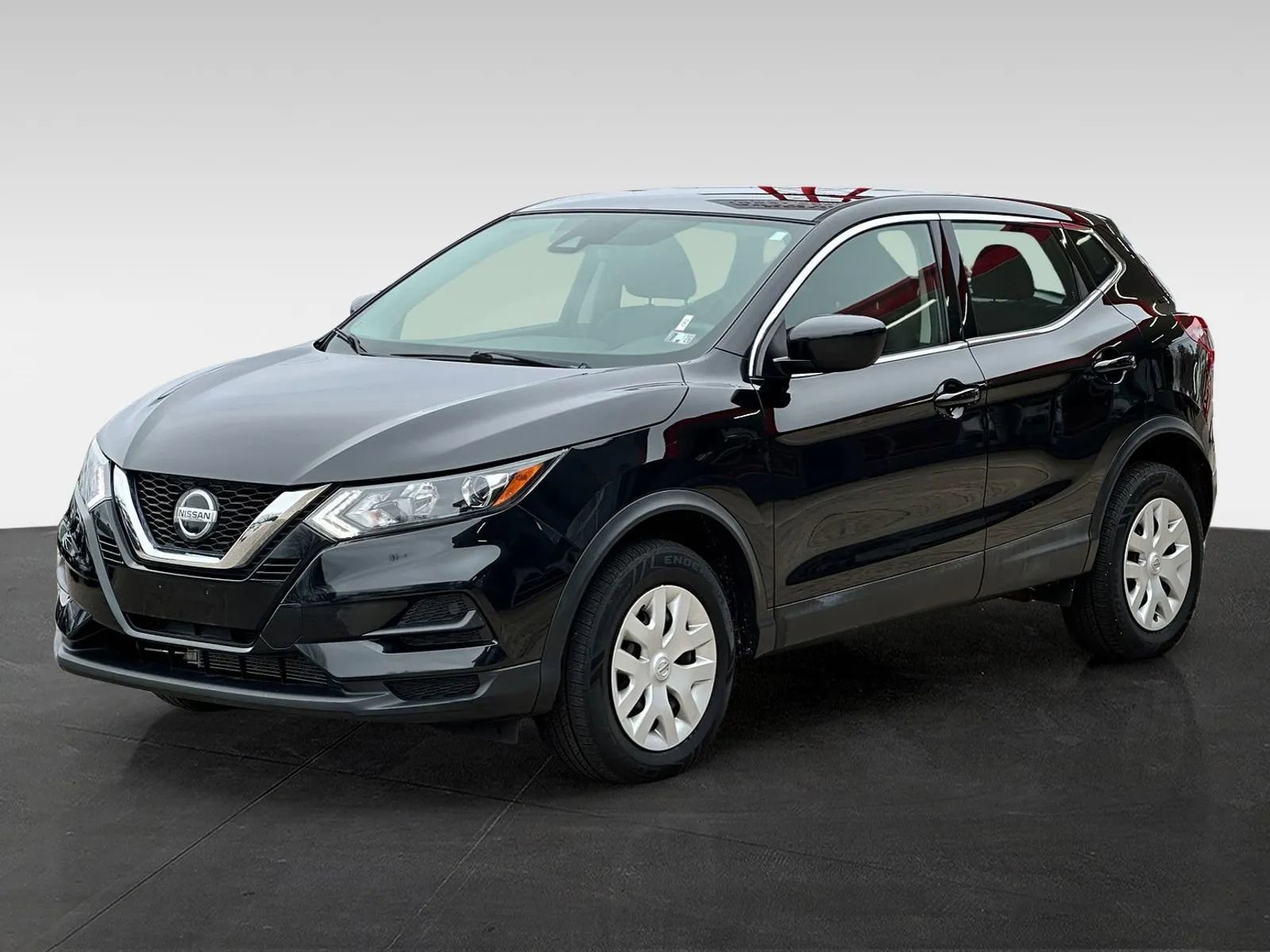 Used 2020 Nissan Rogue Sport S image 3