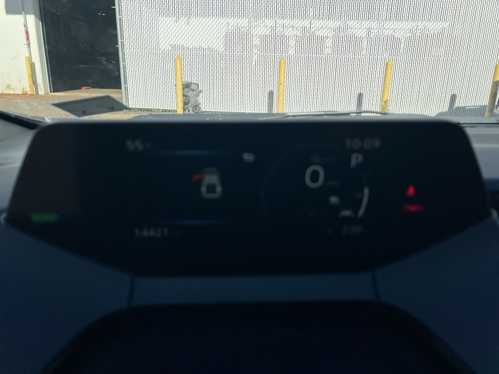 Used 2025 Toyota Prius XLE AWD/4WD image 17